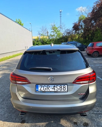 Opel Astra cena 65900 przebieg: 225000, rok produkcji 2017 z Gryfino małe 121